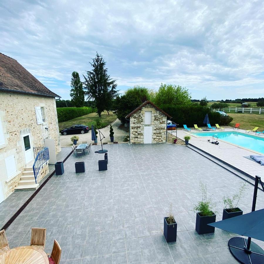 Kourline Villalunoterie Futuroscope Piscine Spa Oyre Exteriér fotografie